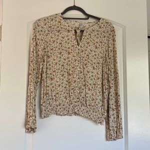 Mudd floral blouse